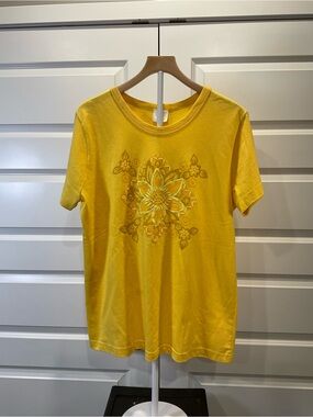 Studio Yellow Floral Medallion Short-Sleeve Tee